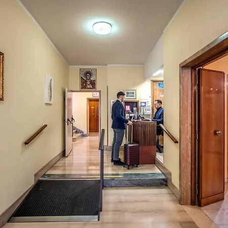Casa Per Ferie Ravasco San Pietro בית הארחה רומא